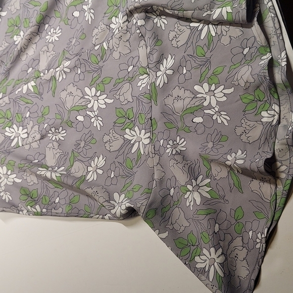 Silver Lilac Meadow Floral Sleeveless Fit & Flare Dress - Petite LOFT  Size 0 - Picture 5 of 12